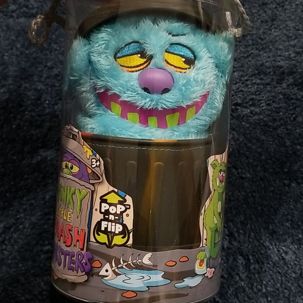 Nwt!Set of 6 Stinky little trash monsters. Rare! - Picture 2 of 10
